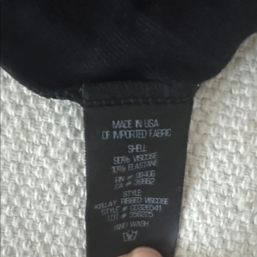 Theory Black Off-Shoulder Tshirt - Picture 4 of 4